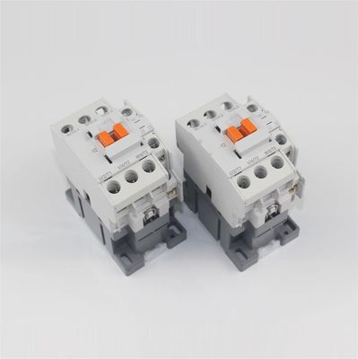 контактор электричества AC переключателя 3P с одиночной фазой 110V CE 230V 18A